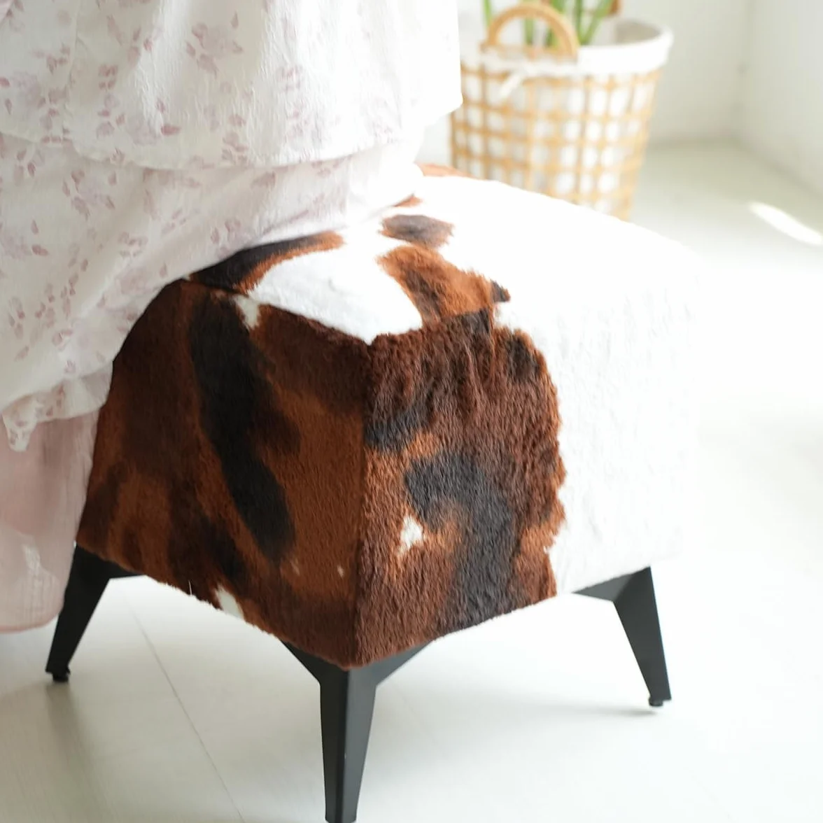 Brown Cow Print Ottoman, Faux Cowhide Footstool, Western Style | 16x16x17 Inch Cube Stool, Solid Metal Legs, Animal Print Ottoman, Farmhouse Decor for Living Room, Bedroom, Entryway
